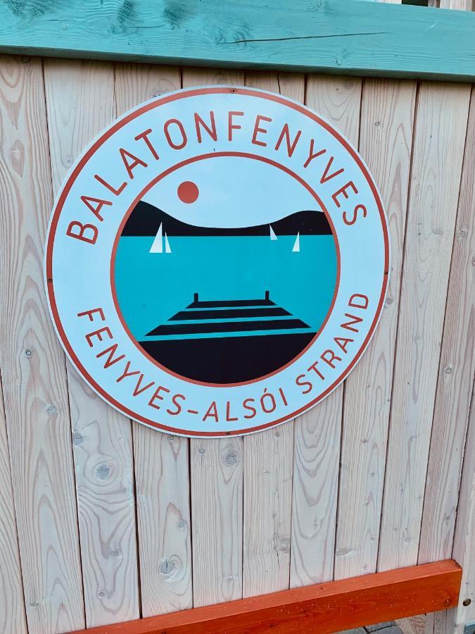 Laszlo Nyaralohaz Balatonfenyves Luaran gambar